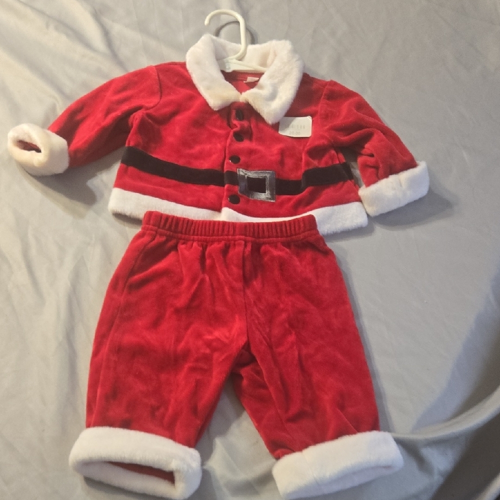 Cherokee Festive Christmas Santa Suit 0-3 Mo